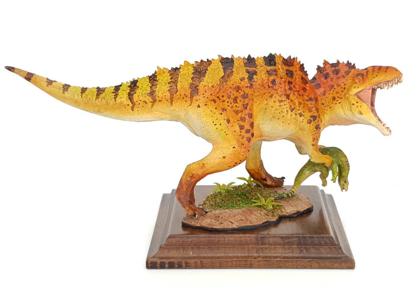 Acrocanthosaurus mit Beute, rötlich, Dinosaurier Modell von Alexander Belov