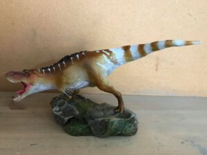T-Rex, braun-weiß, Dinosaurier Modell von Simon Panek