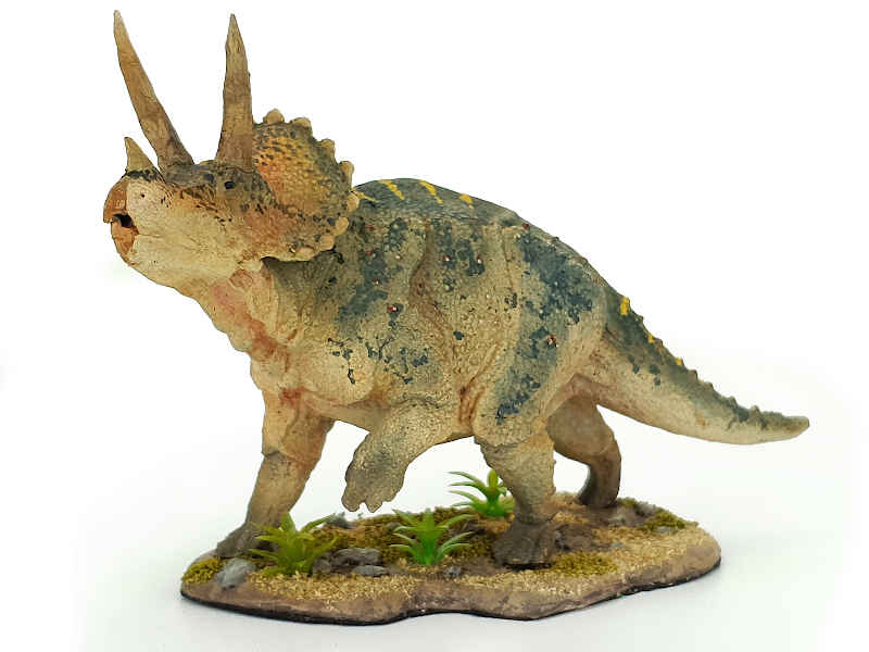 Triceratops, grau-grün, Dinosaurier Modell von Simon Panek
